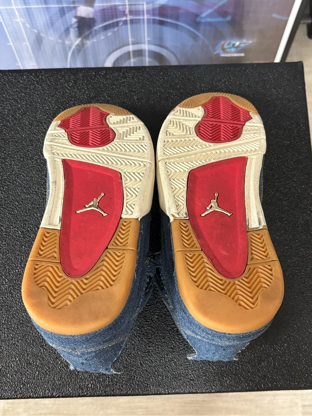 Size 8.5- Jordan 4 Retro Levi's Denim Blue High Top Sneakers AO2571-401 2018